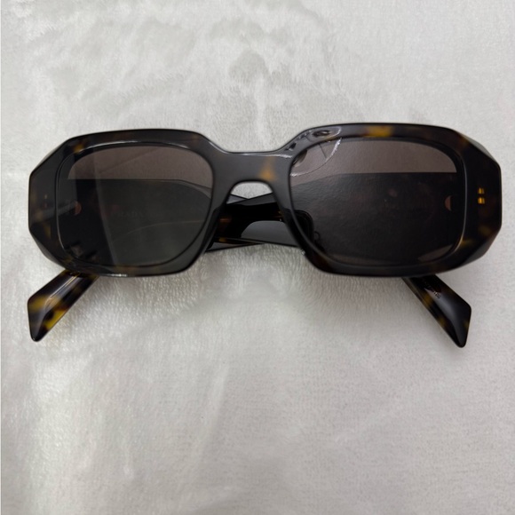 🍂Prada Sunglasses 17WS “Tortoise” - Picture 3 of 9